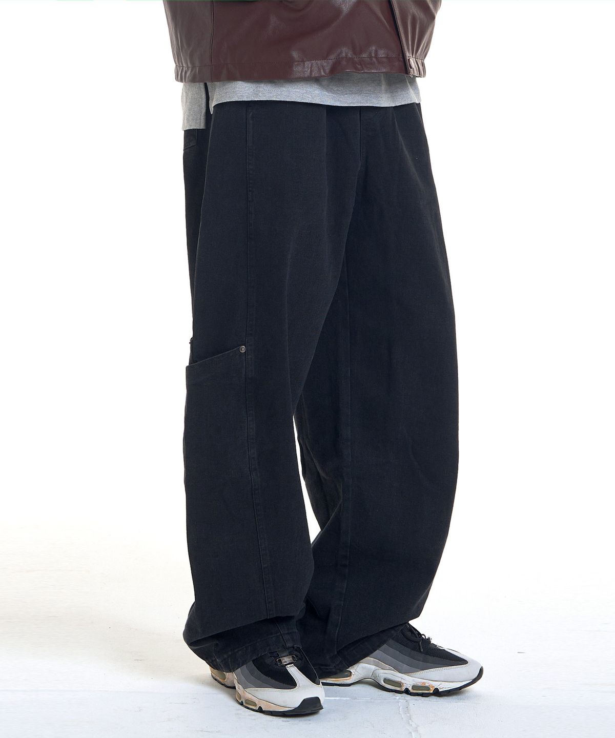 더블제이디(DOUBLE JD) 리벳 포인트 포켓 팬츠
