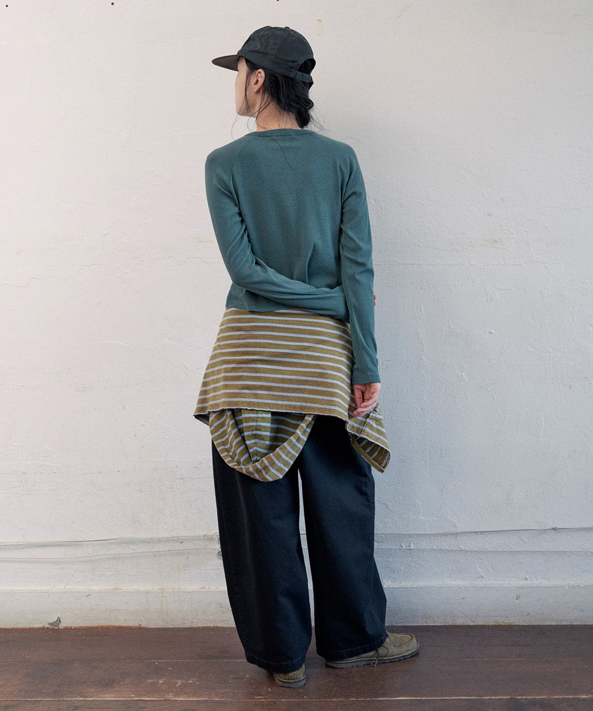 모노크롬(MONOCHROME) tail curved pants (2color)