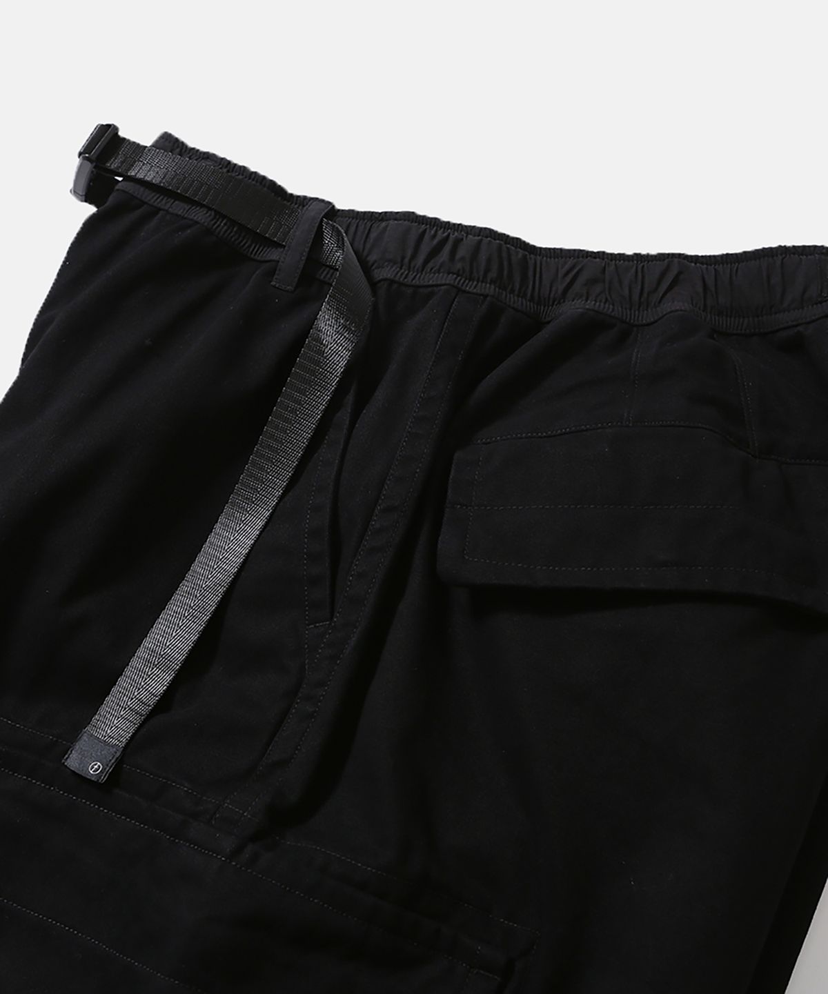 모이프(MOIF) [AW26] WIDE MIL POCKET PANTS / WASHED BLACK