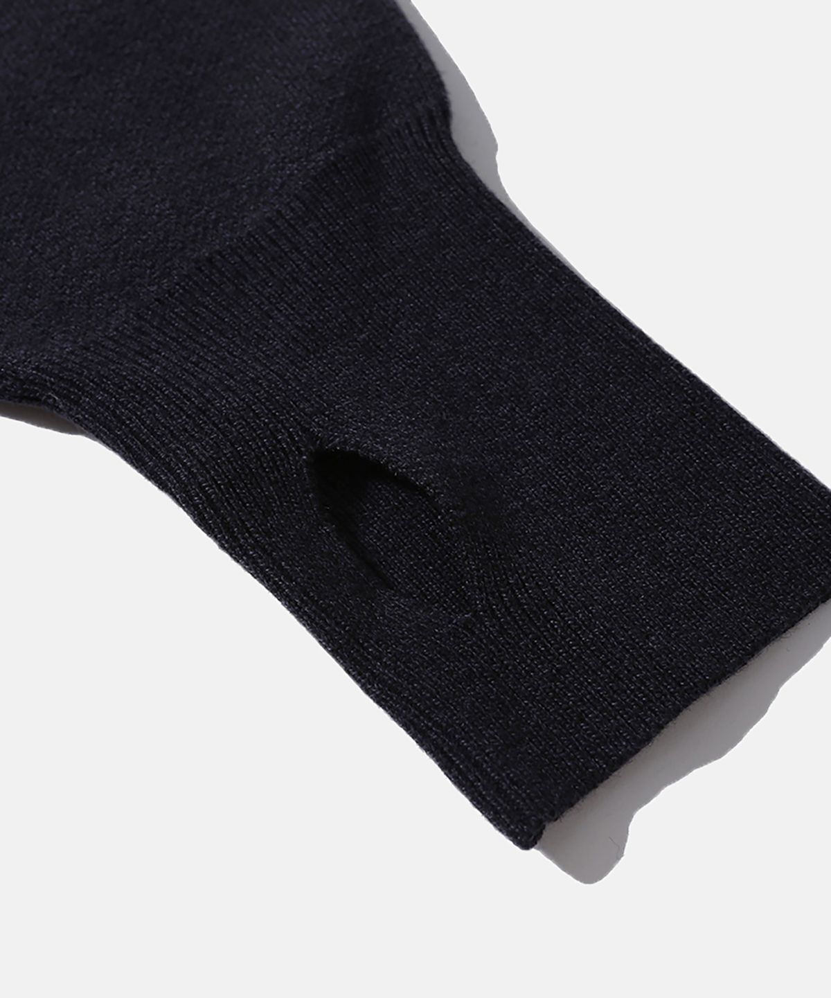 모이프(MOIF) [AW26] ADVANCED CREWNECK KNIT / CHARCOAL