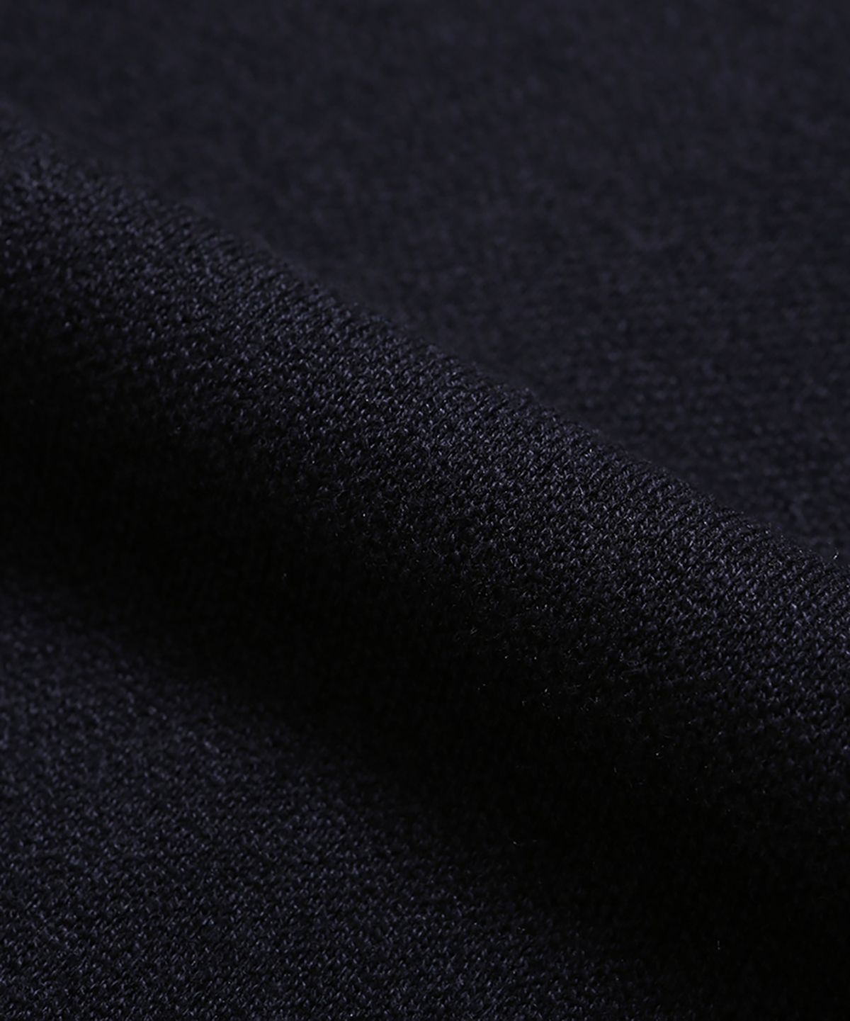 모이프(MOIF) [AW26] ADVANCED CREWNECK KNIT / CHARCOAL