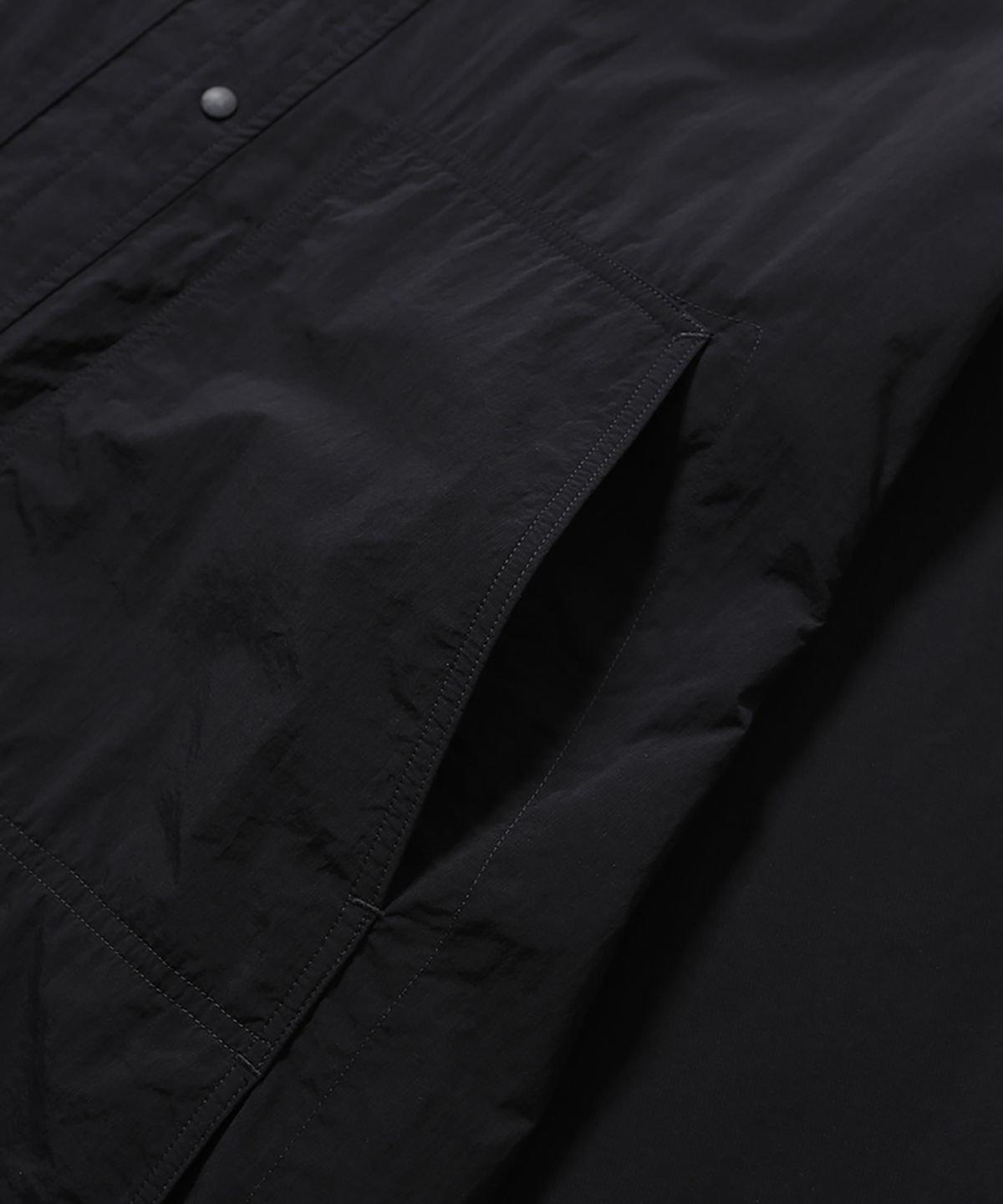 모이프(MOIF) [AW26] WARM UP WORKER SHIRT / BLACK
