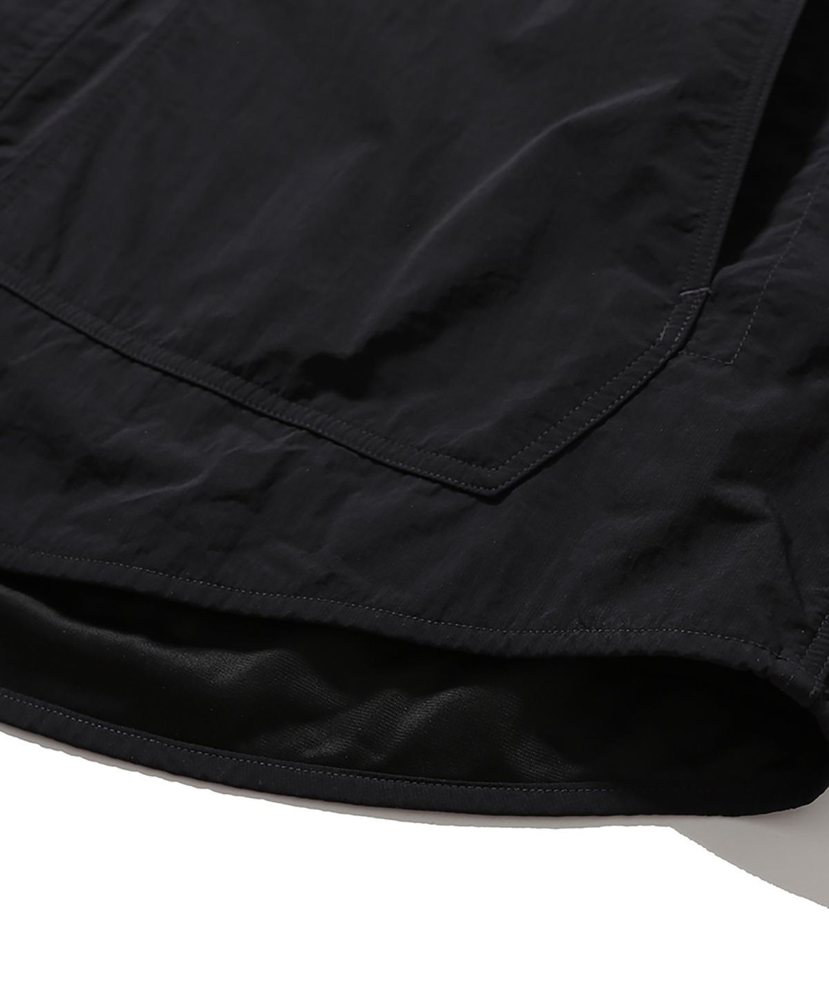 모이프(MOIF) [AW26] WARM UP WORKER SHIRT / BLACK