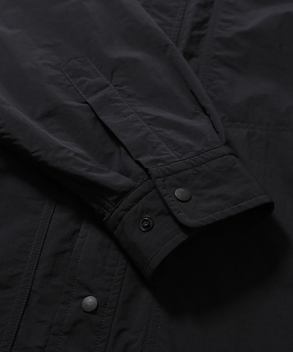 모이프(MOIF) [AW26] WARM UP WORKER SHIRT / BLACK