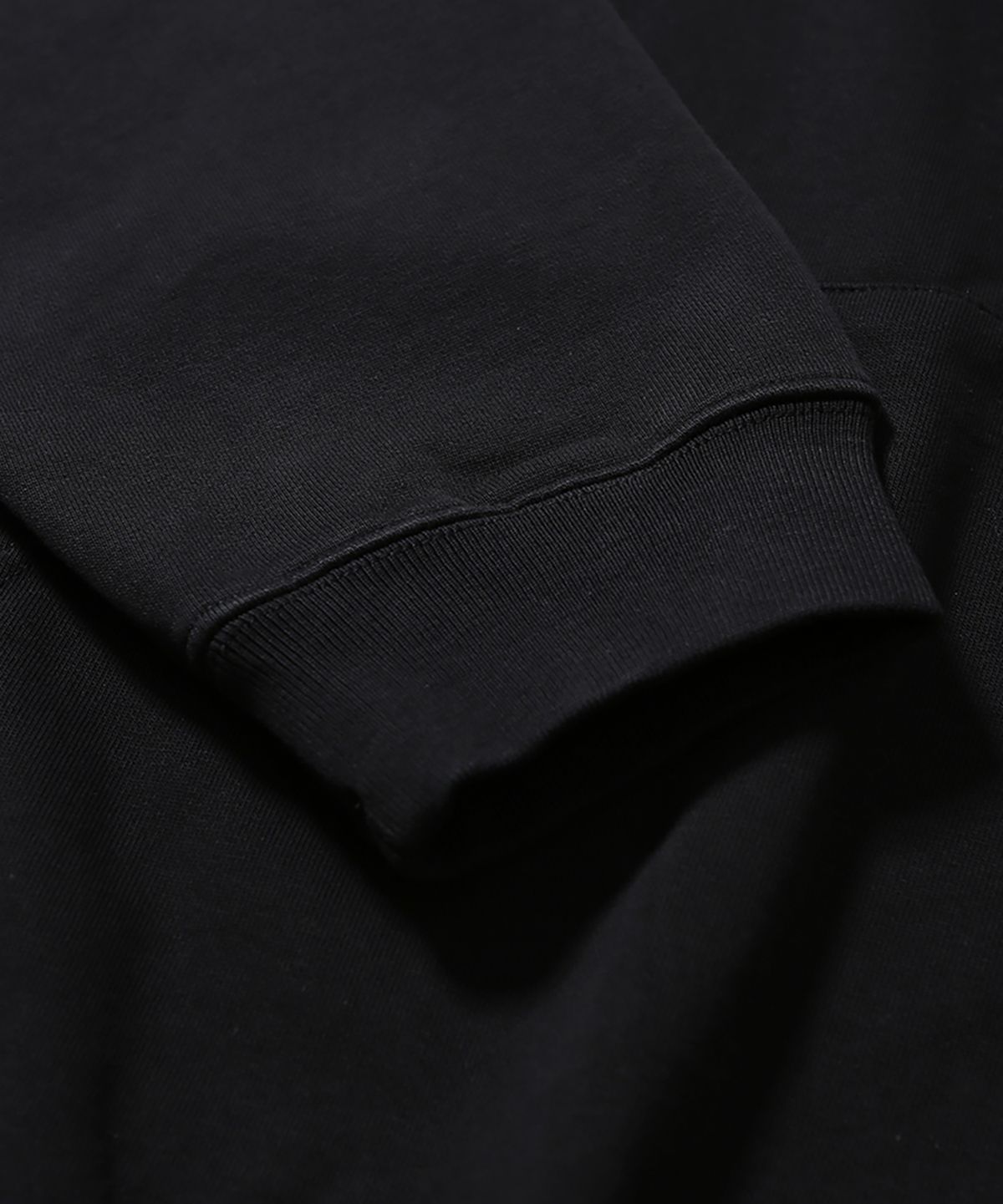 모이프(MOIF) [AW26] DWELLER POPOVER SWEAT HOODIE / BLACK