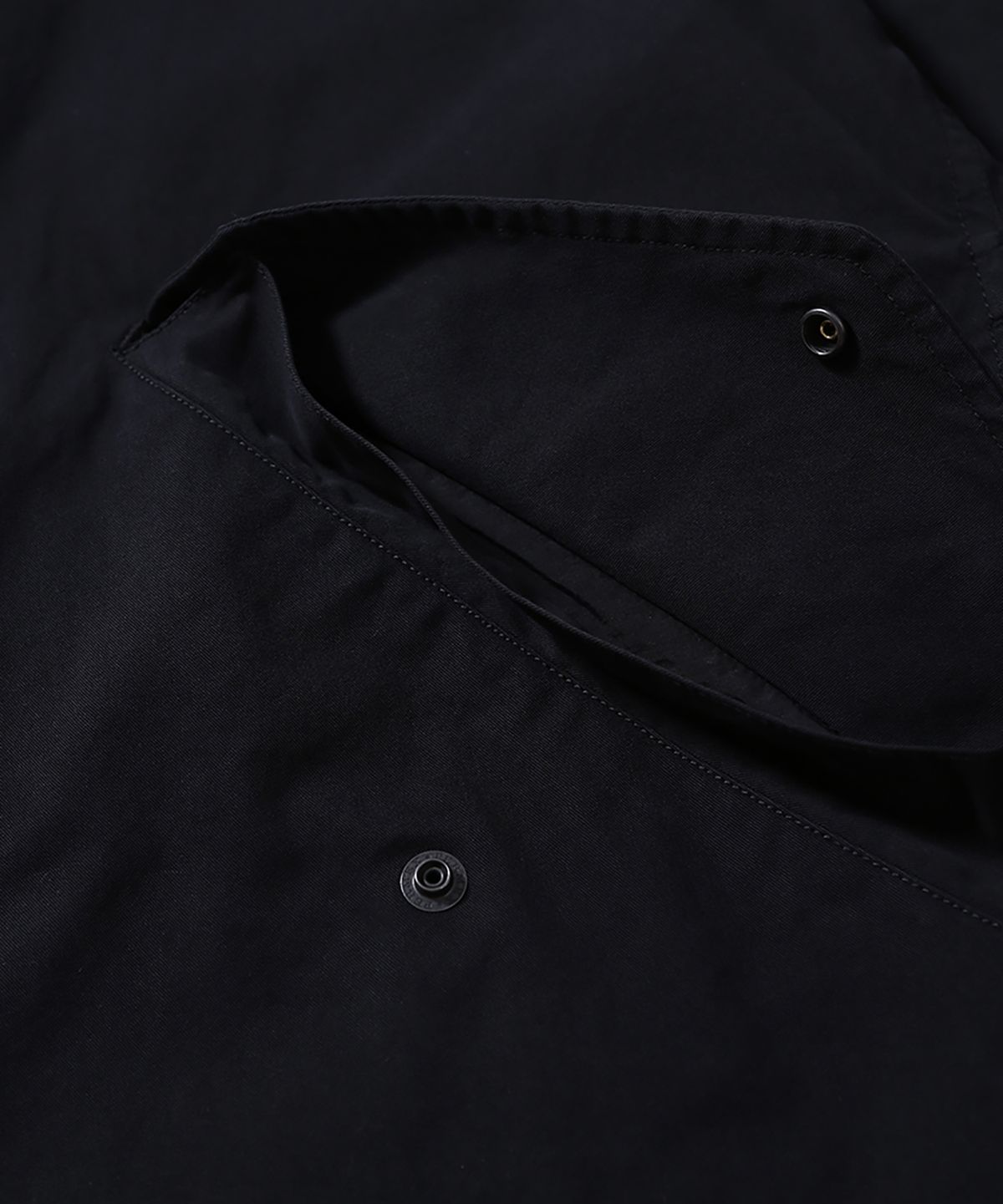 모이프(MOIF) [AW26] WIDE FUNNEL FIELD PARKA / BLACK