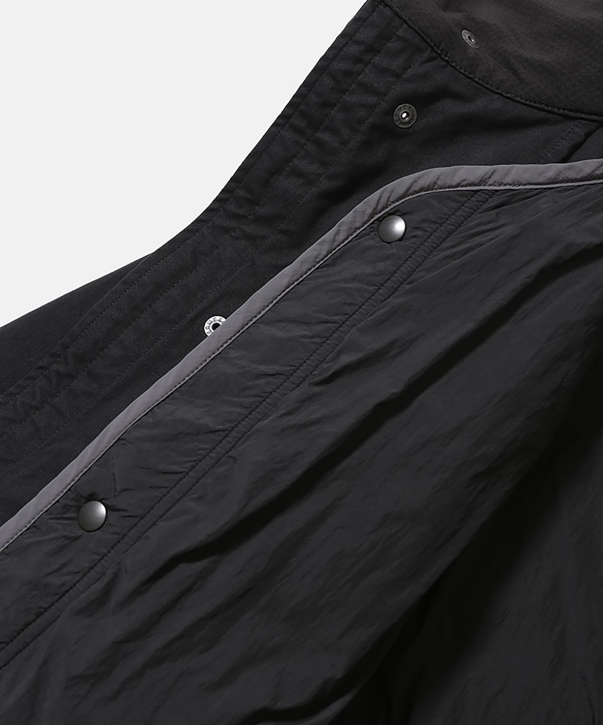 모이프(MOIF) [AW26] WIDE FUNNEL FIELD PARKA / BLACK
