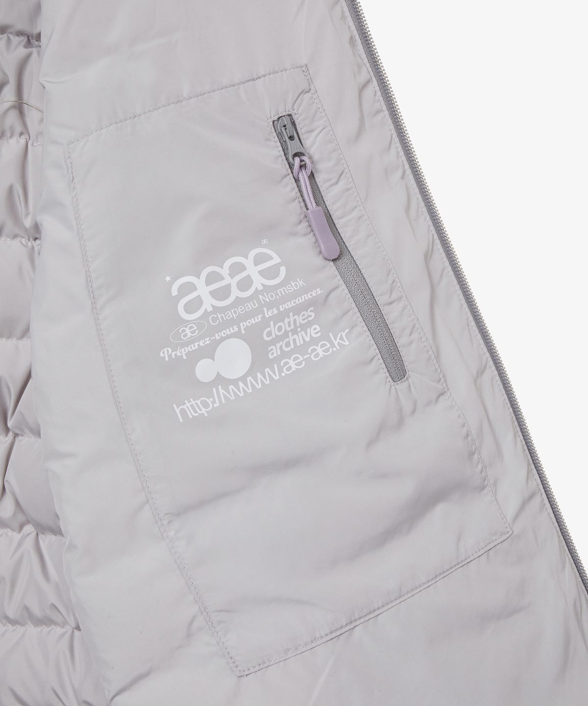 에이이에이이(AEAE) SYMBOL LIGHT DOWN JACKET [LAVENDER]