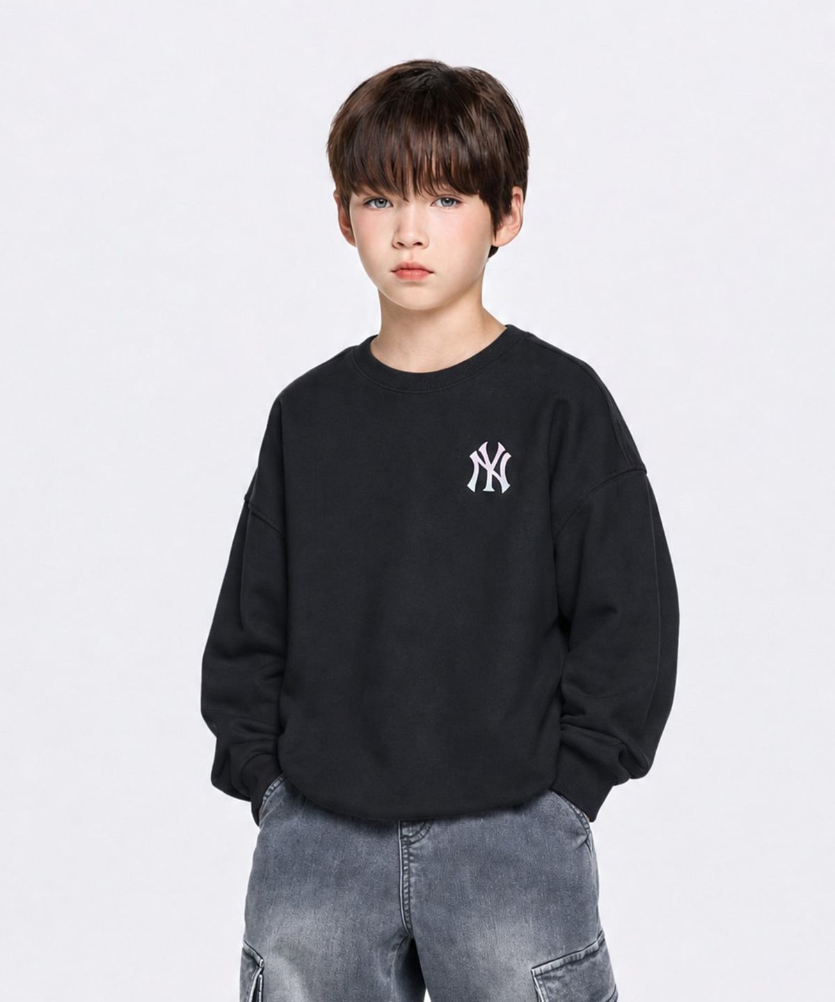 엠엘비 키즈(MLB KIDS) 스트릿 그라데이션 빅럭스 맨투맨 NY (Black)