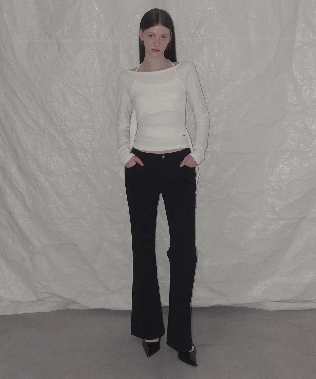 그로우하이드(GROWHIDE) 볼딥 베이직 세미 부츠컷 팬츠_블랙