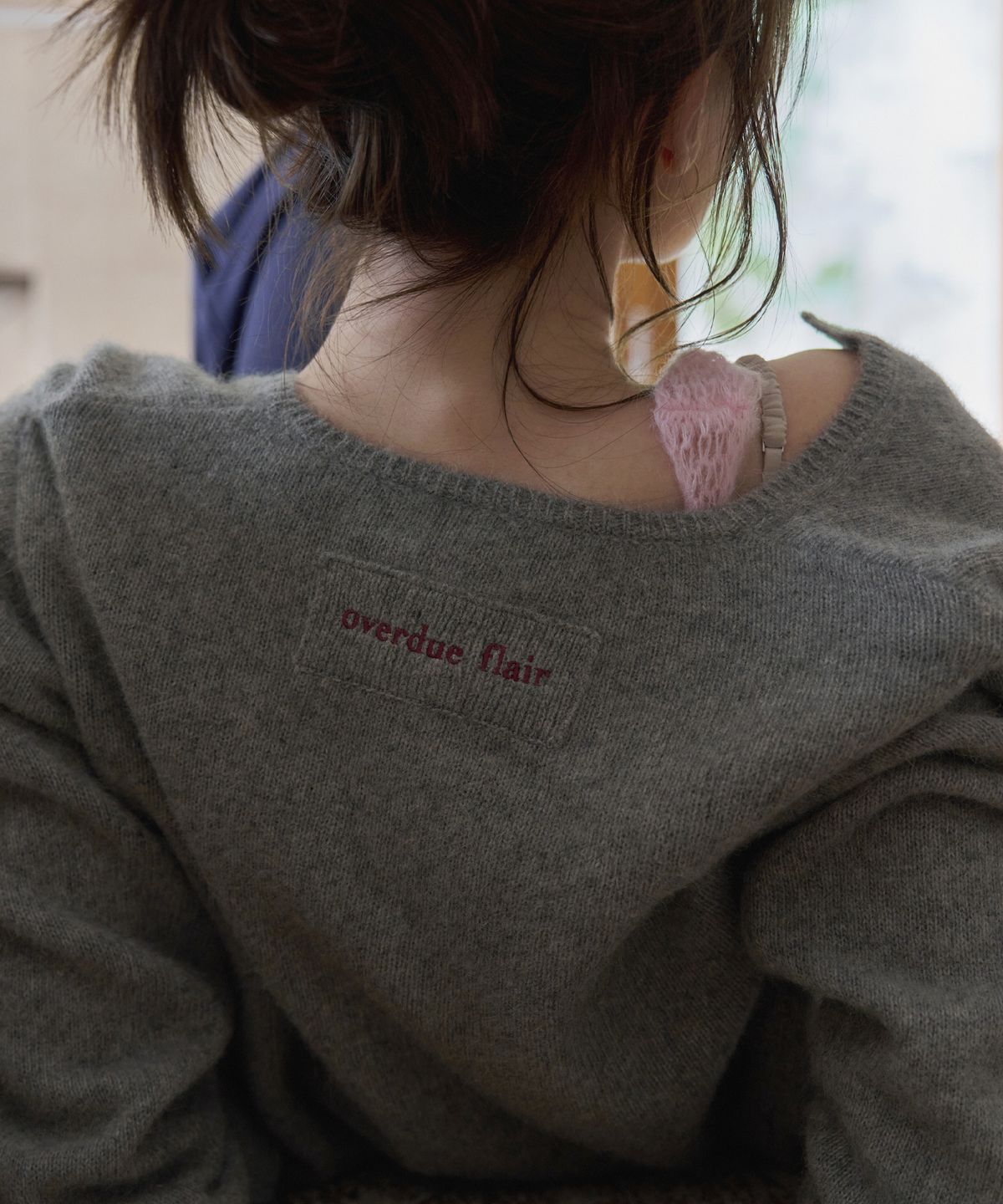 오버듀플레어(OVERDUEFLAIR) RACCOON SEMI-CROP CARDIGAN_MELANGE GREY