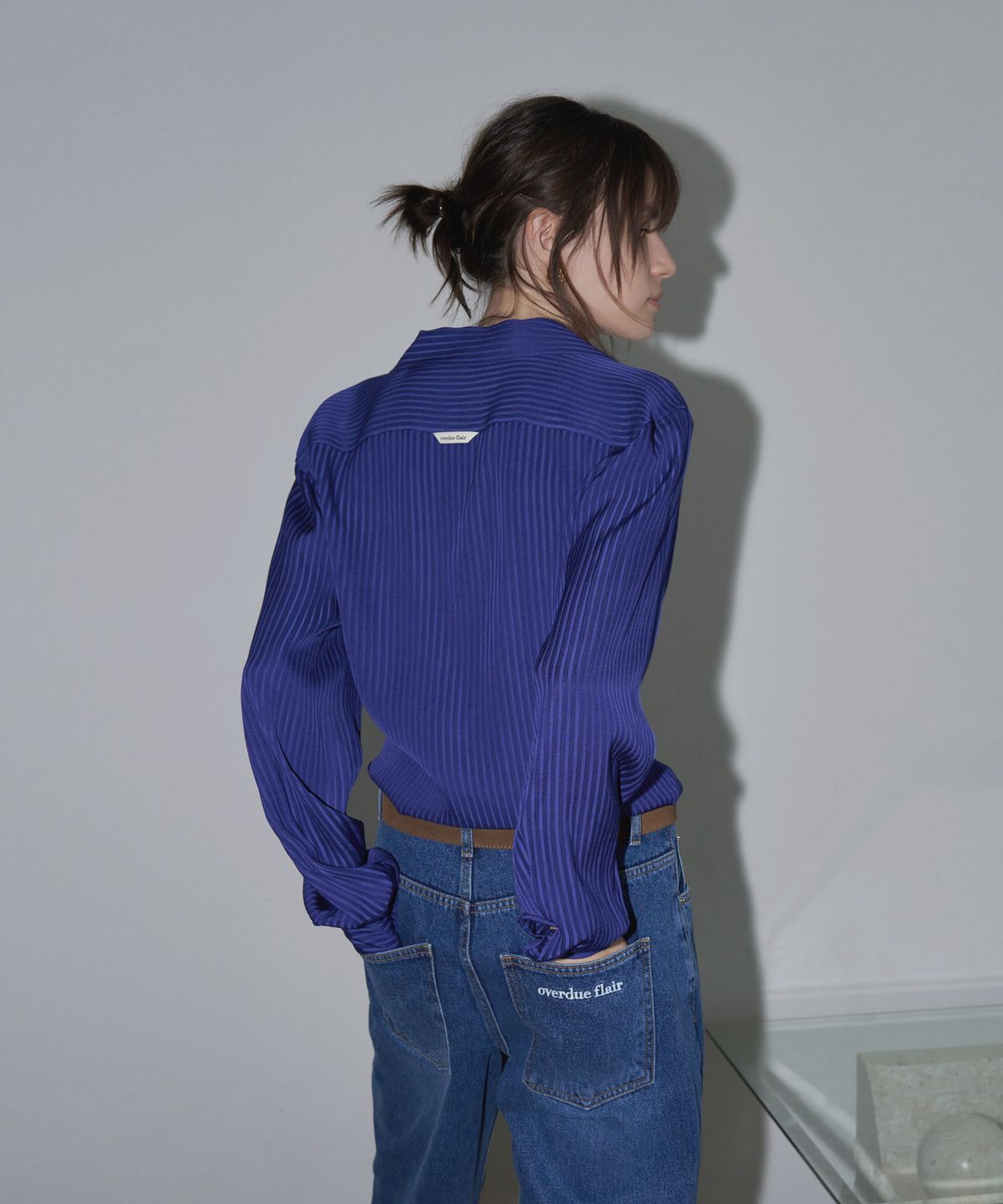오버듀플레어(OVERDUEFLAIR) SMOOTH TAILORED SILKY BLOUSE_ROYAL BLUE