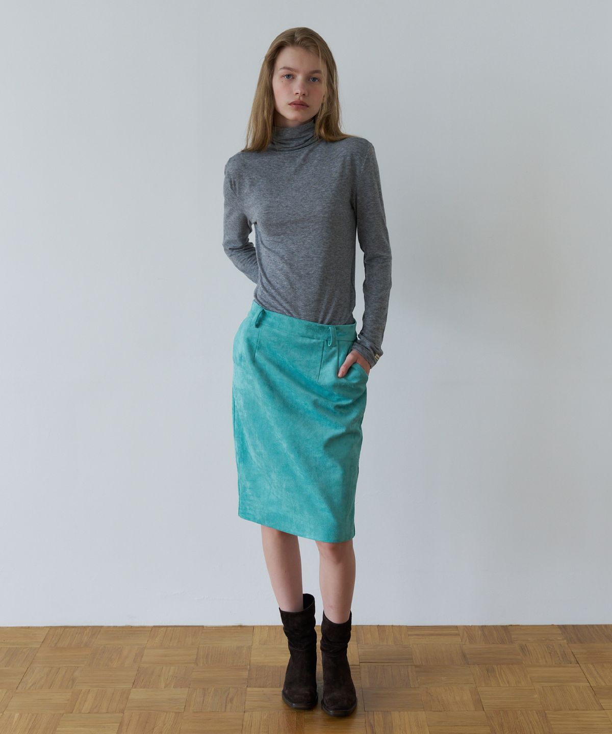 오버듀플레어(OVERDUEFLAIR) SLIM-FIT WOOL TURTLENECK T-SHIRT_GREY