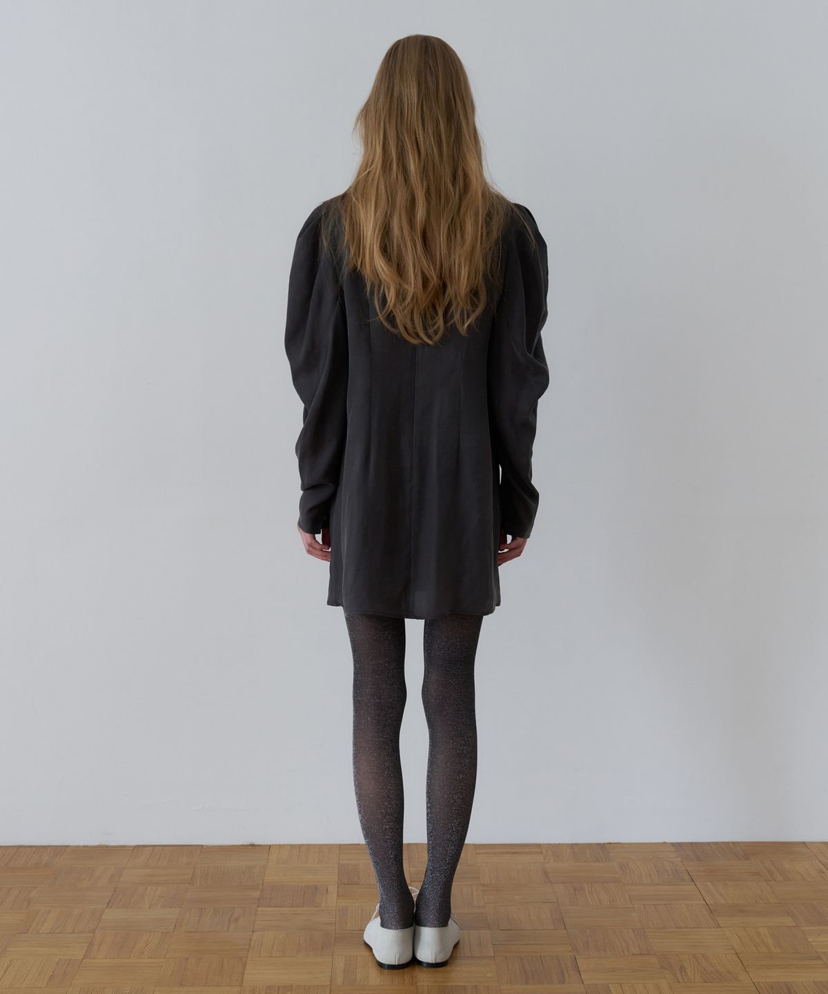 오버듀플레어(OVERDUEFLAIR) CUPRA DRAPED MINI DRESS_CHARCOAL