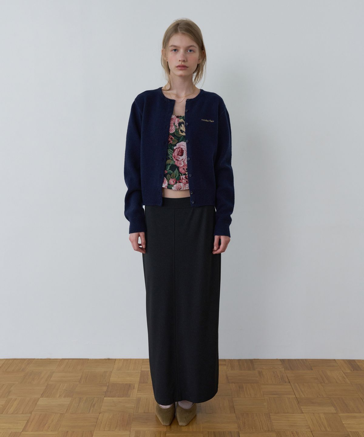 오버듀플레어(OVERDUEFLAIR) TENSION STRETCH MAXI SKIRT_PEARL BLACK