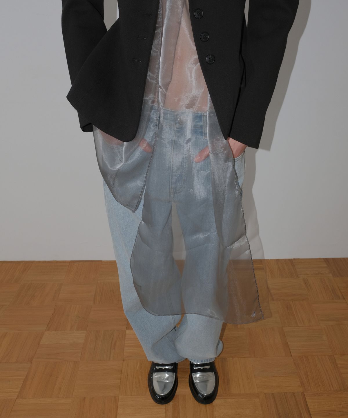 오버듀플레어(OVERDUEFLAIR) SHEER ORGANZA SCARF_GREY