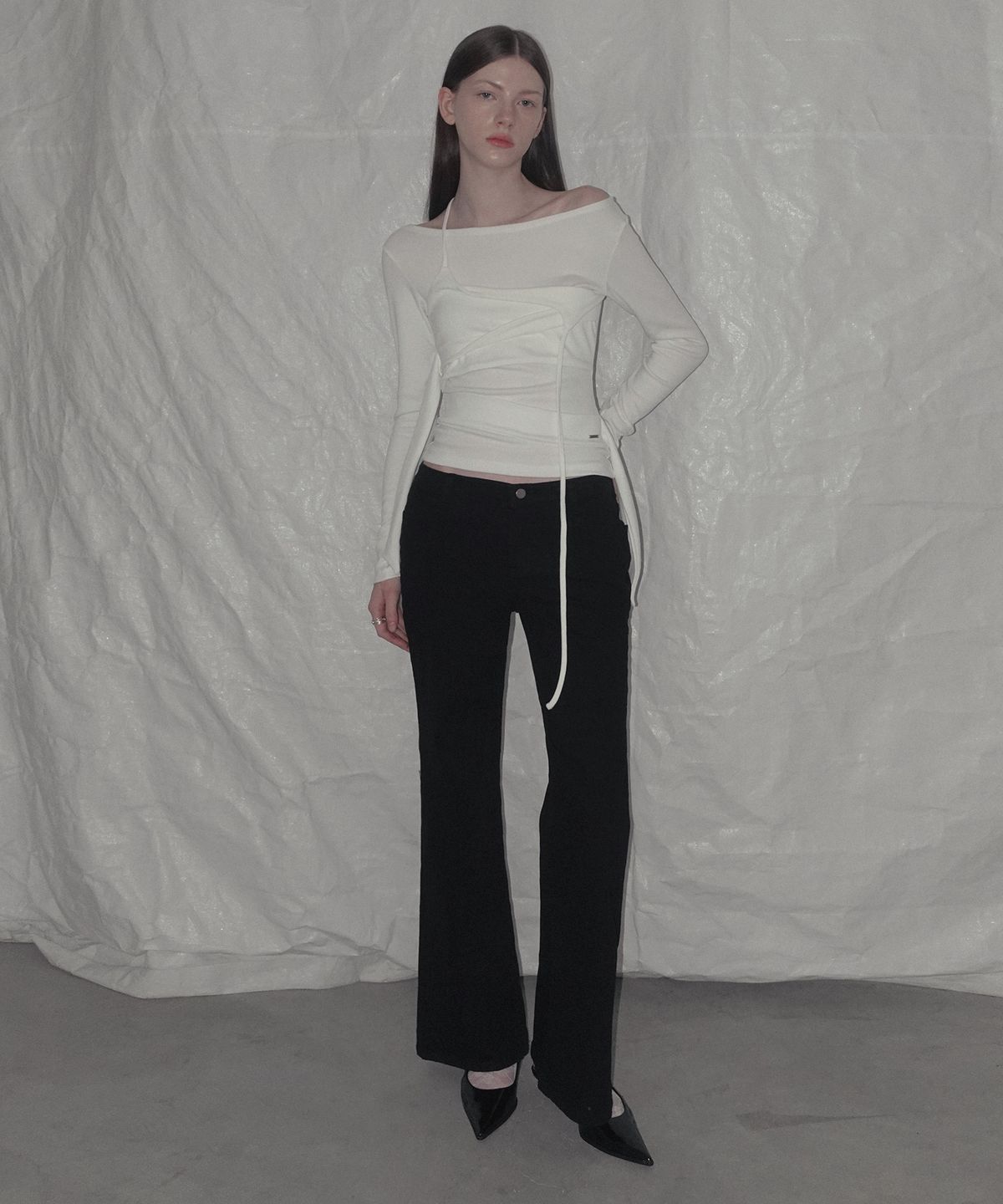 그로우하이드(GROWHIDE) 위즈 언발 레이어드 보트 긴팔 티셔츠_아이보리