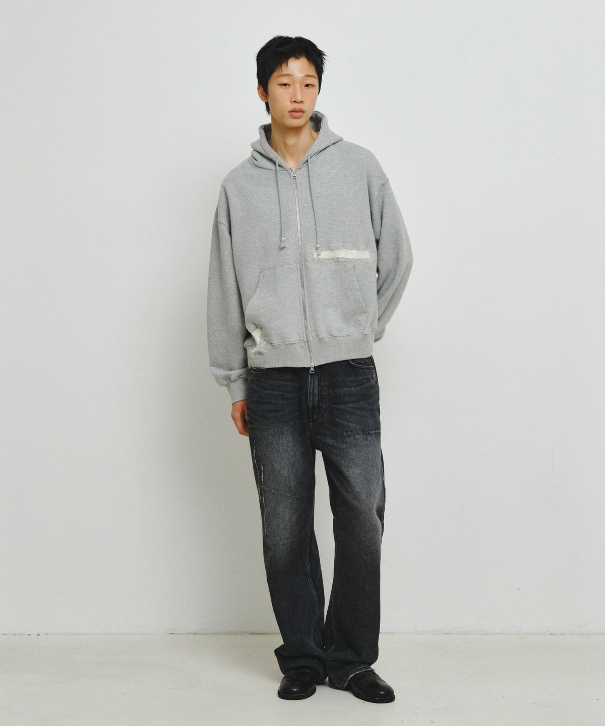 엔도어(ENDOOR) Distressed Repair Denim Pants (Black)
