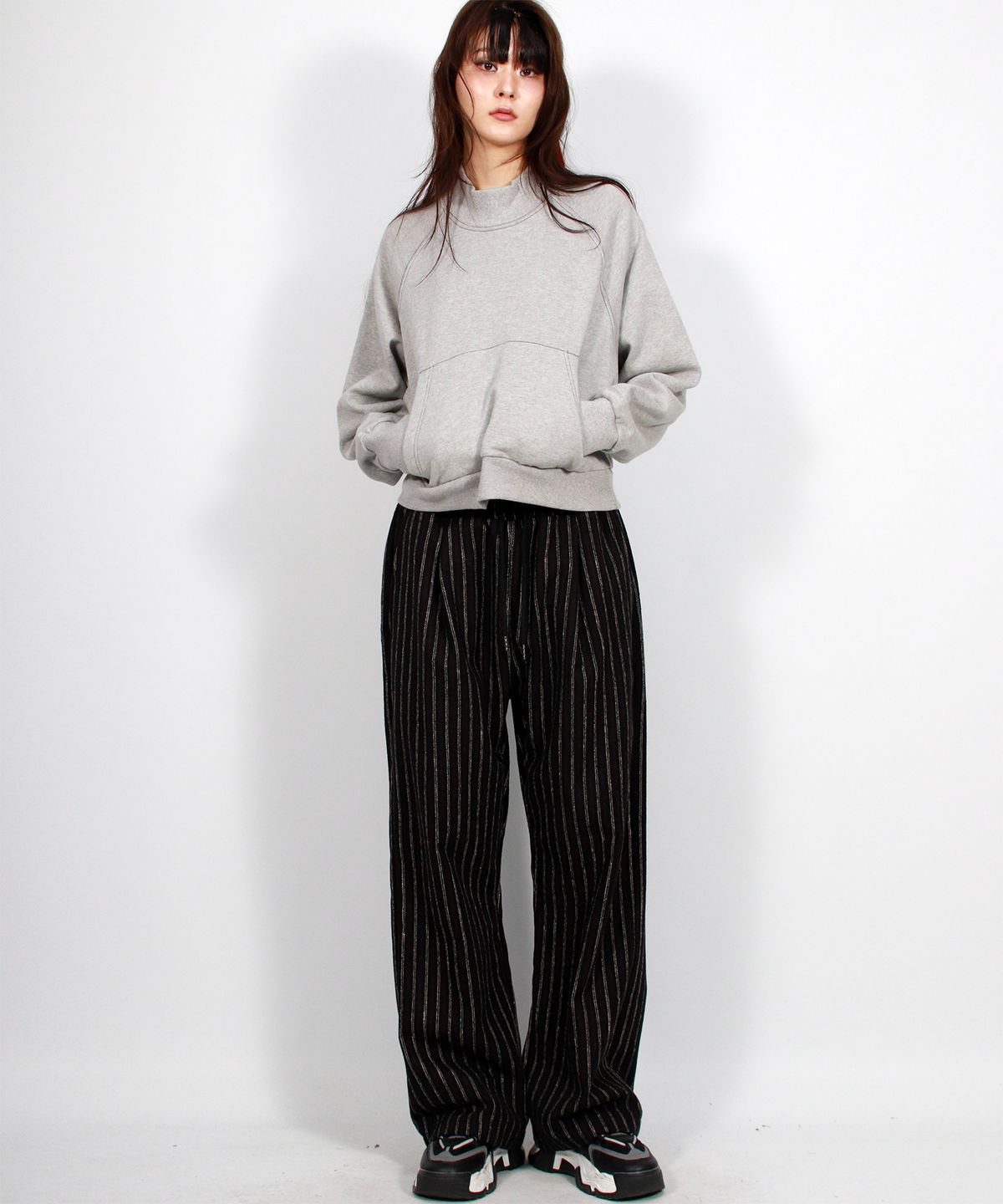 드마크(DEMARC) Vintage stripe straight-fit semi-wide pants - Black