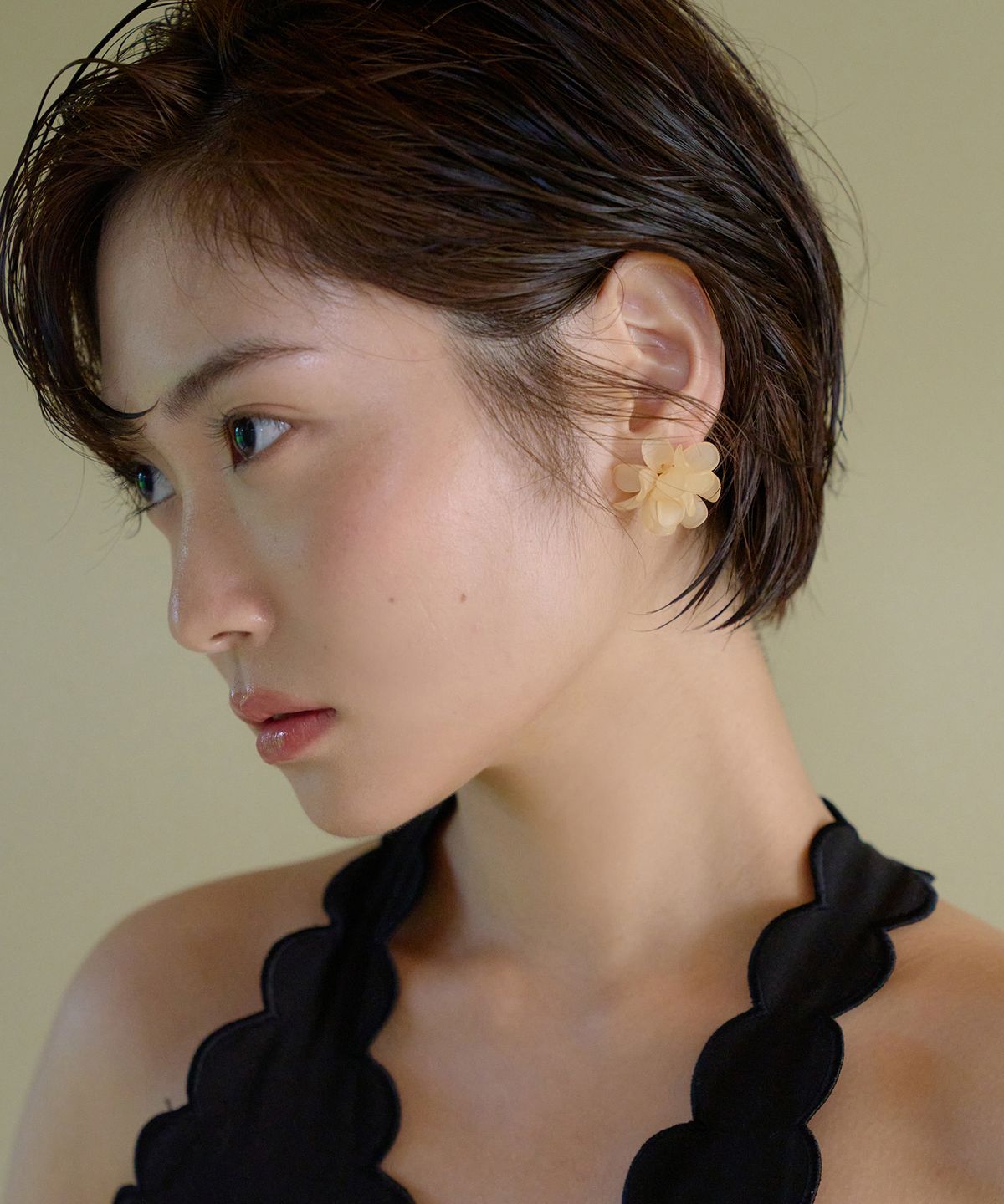 지지(GEEGEE) flower pop earring -  apricot