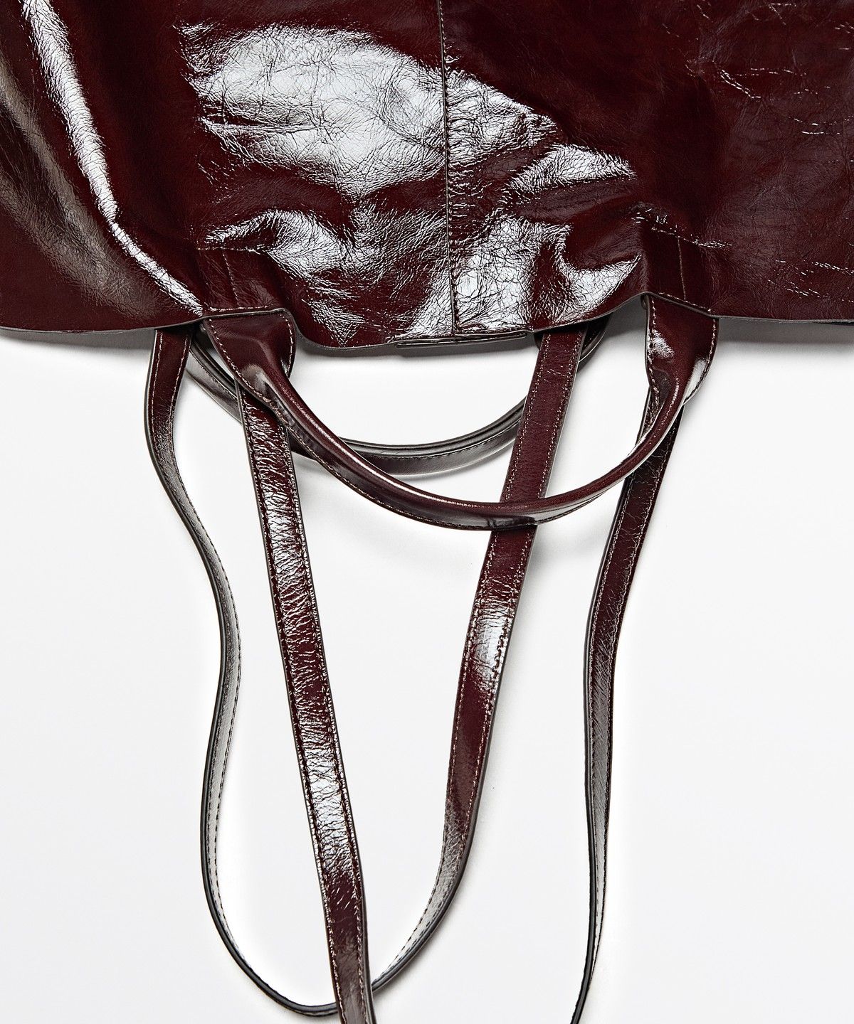 마시모두띠(MASSIMO DUTTI) 크랙 나파 레더 맥시 토트백