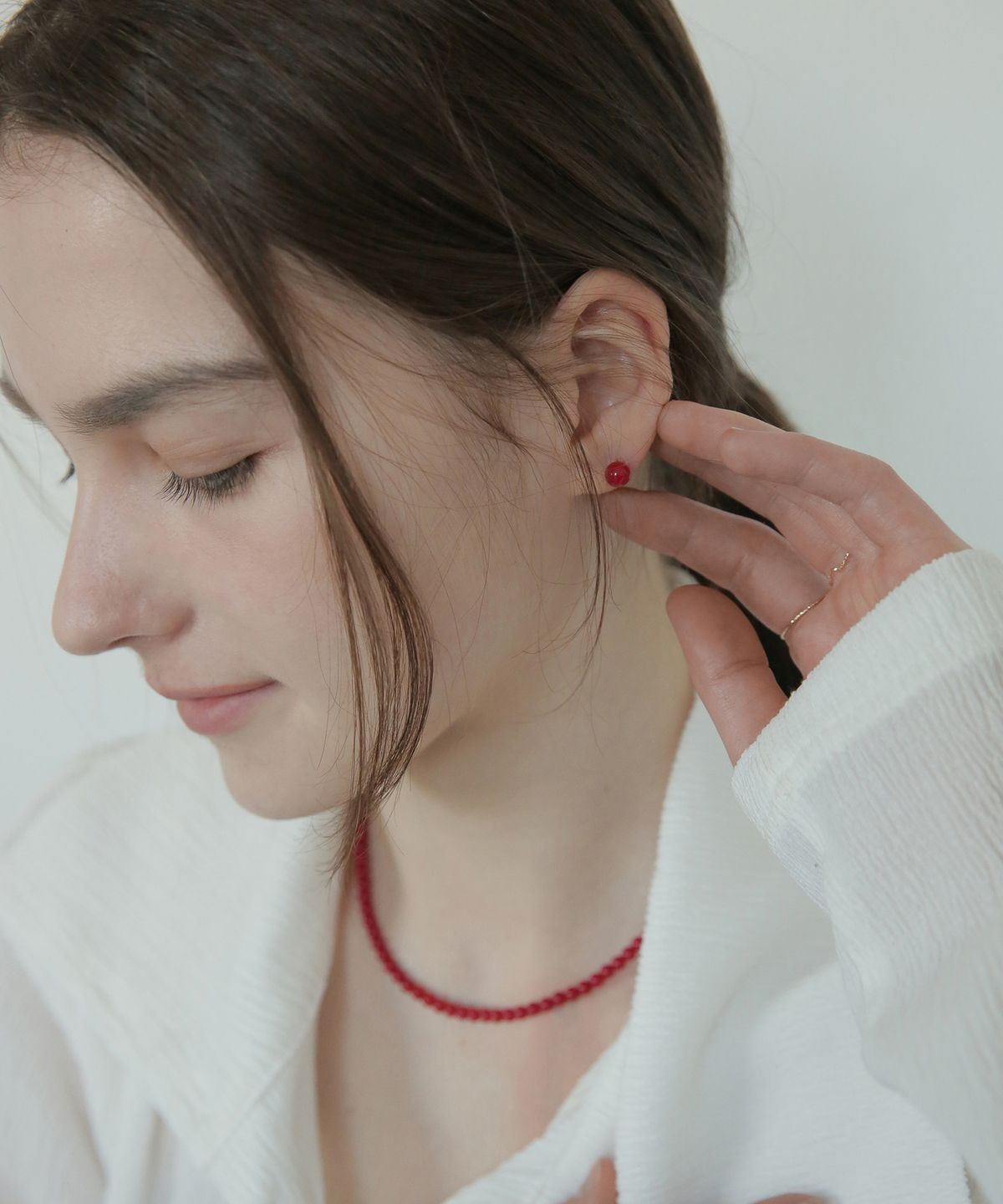 모던라이크(MODERN LIKE) [ Silver 925 ] 산호 레드 진주 귀걸이 6mm