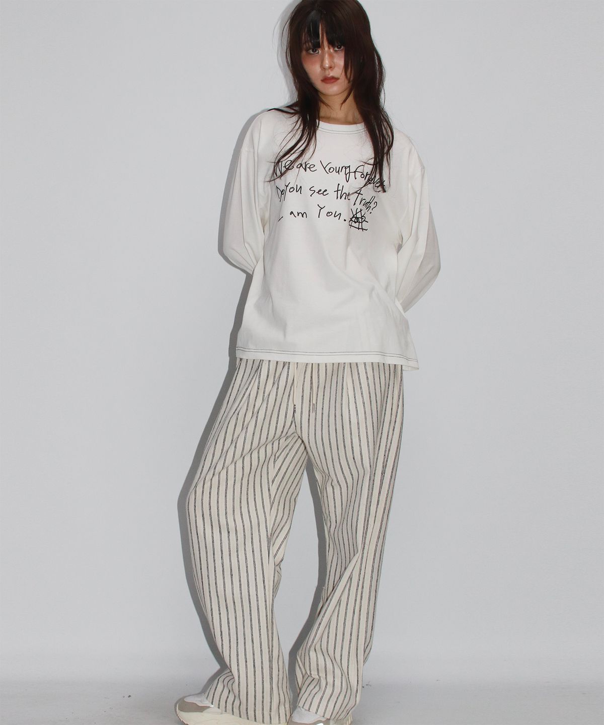 드마크(DEMARC) Vintage stripe straight-fit semi-wide pants - White