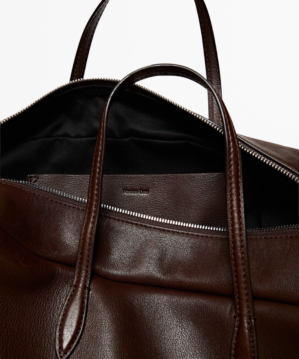 마시모두띠(MASSIMO DUTTI) 나파 가죽 미디엄 더플 백