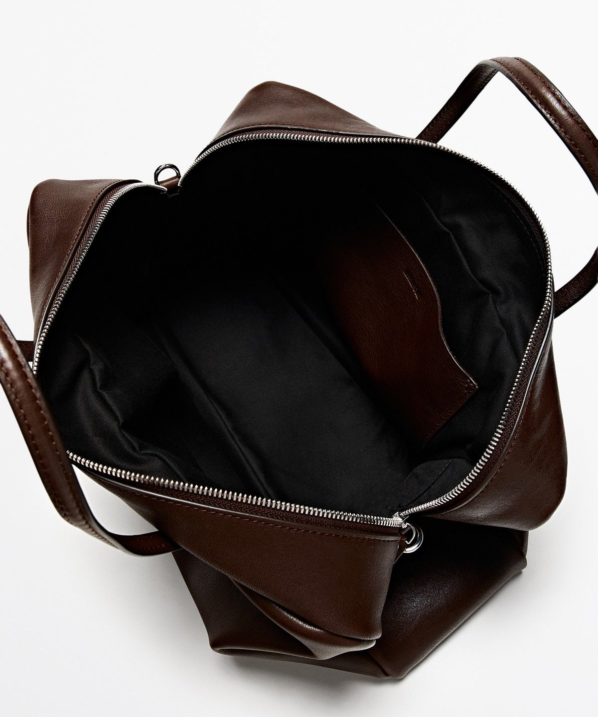 마시모두띠(MASSIMO DUTTI) 나파 가죽 미디엄 더플 백