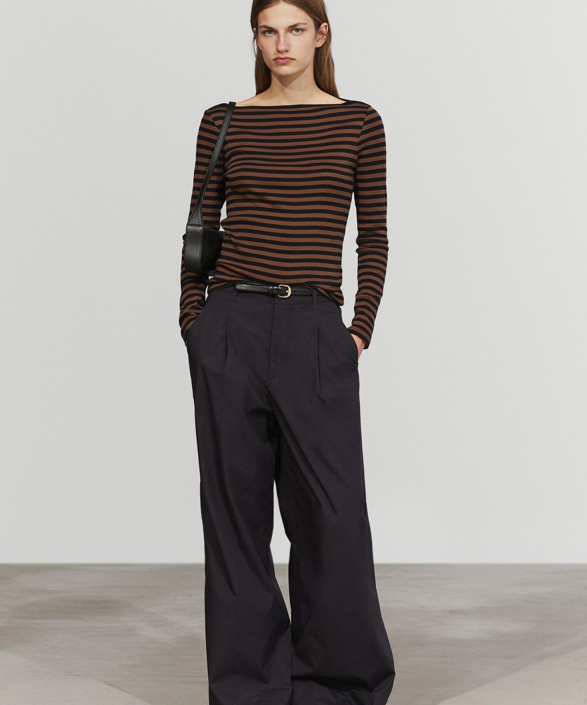 마시모두띠(MASSIMO DUTTI) 100% 코튼 보트넥 스트라이프 티셔츠
