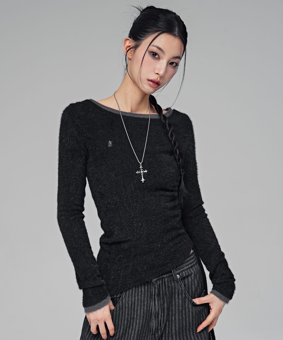 어반드레스(AVANDRESS) 세넌 언밸런스 셔링 페이크 레이어드 티_5COL