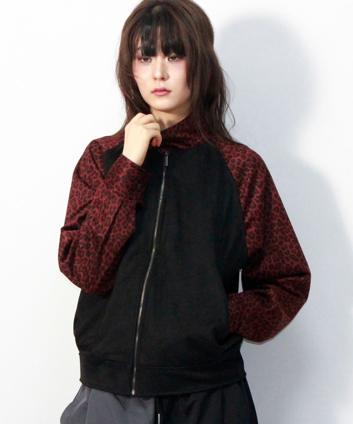 드마크(DEMARC) Leopard synthetic leather rider blouson jacket -  Burgundy & Black