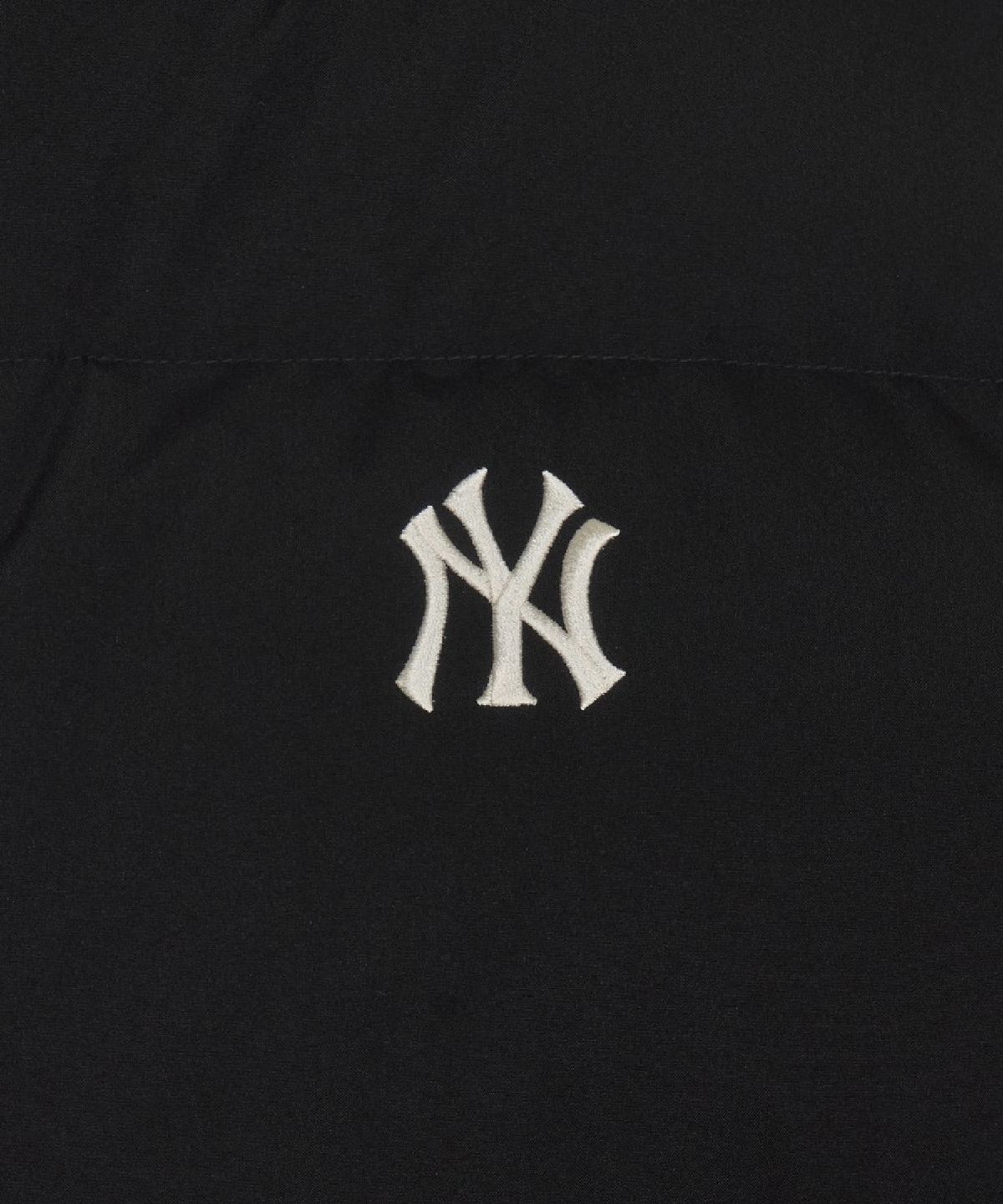 엠엘비(MLB) 베이직 커브패딩 NY (Black)