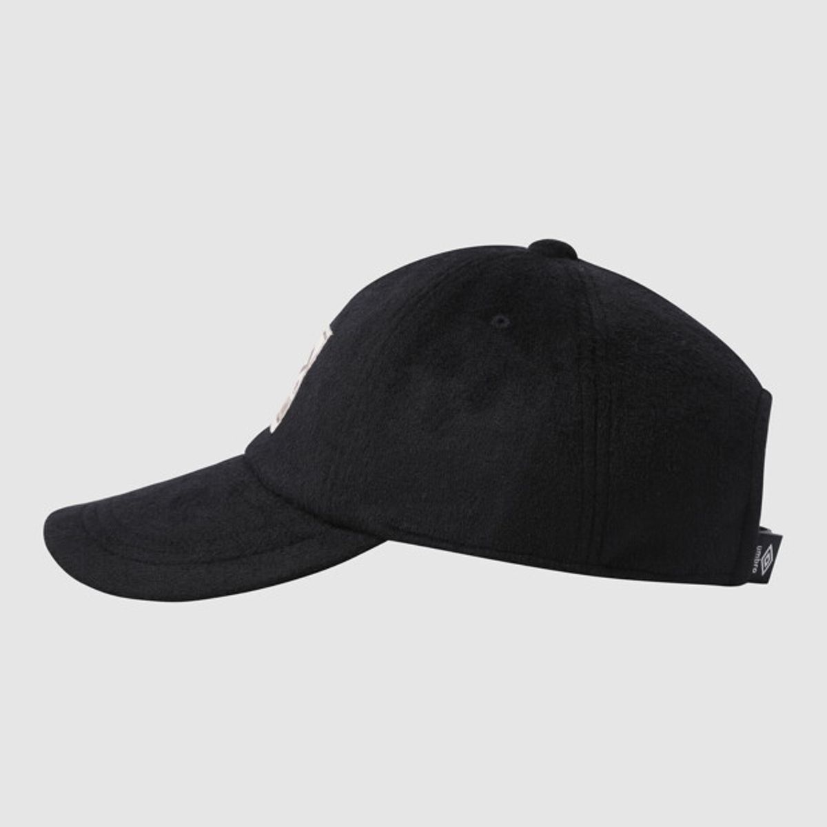 엄브로(UMBRO) 롱빌 캡 블랙 UR323CCP97