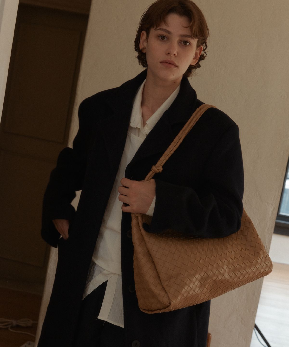 아노에틱(ANOETIC) ANC WEAVING MESH STRING BAG_CAMEL