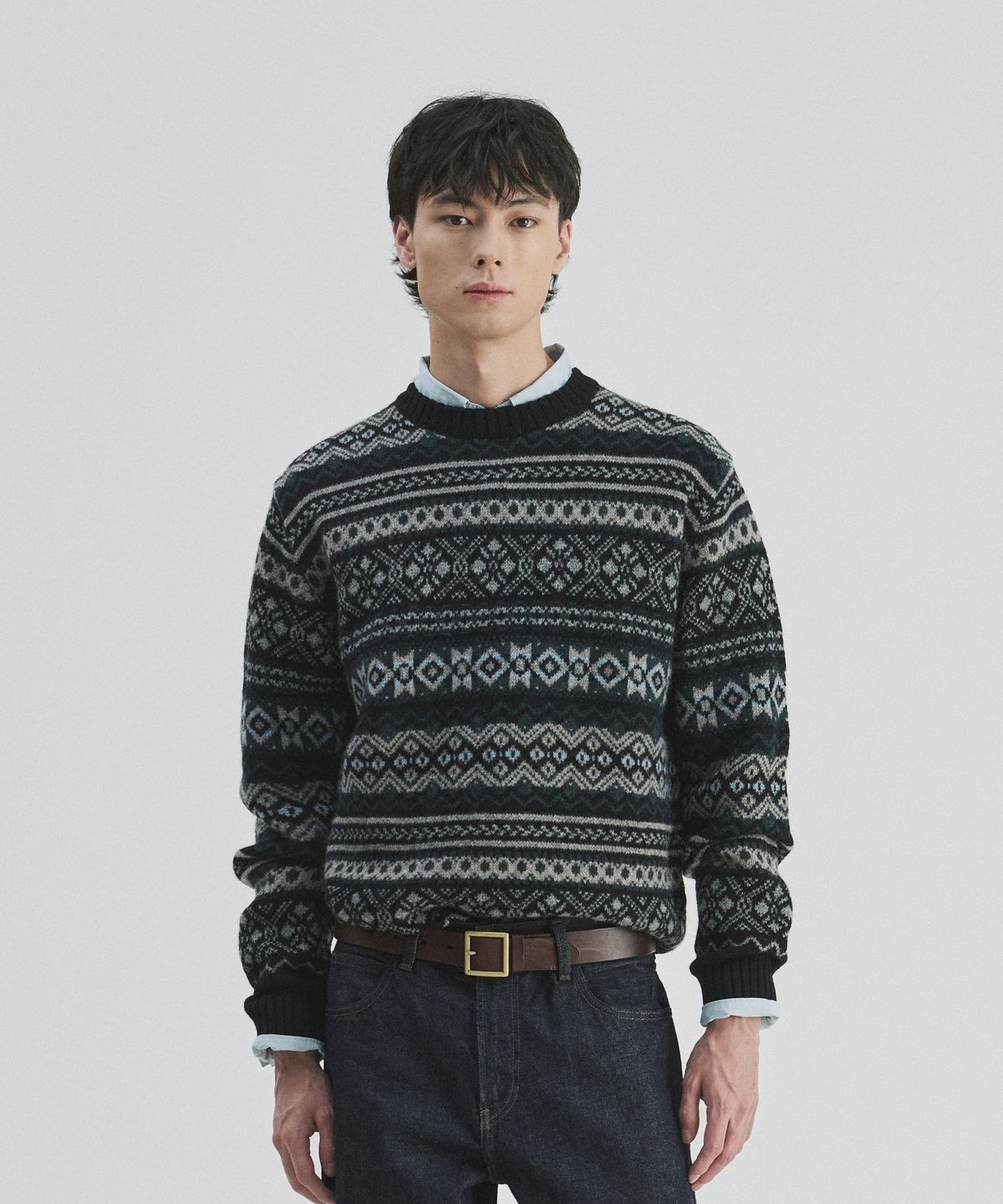 건지 울른스(Guernsey Woollens) 포트도일 페어아일 크루넥 스웨터 - 블랙
