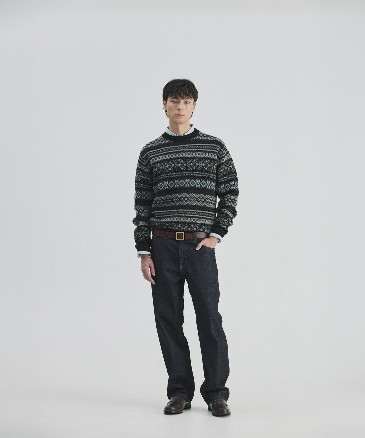 건지 울른스(Guernsey Woollens) 포트도일 페어아일 크루넥 스웨터 - 블랙