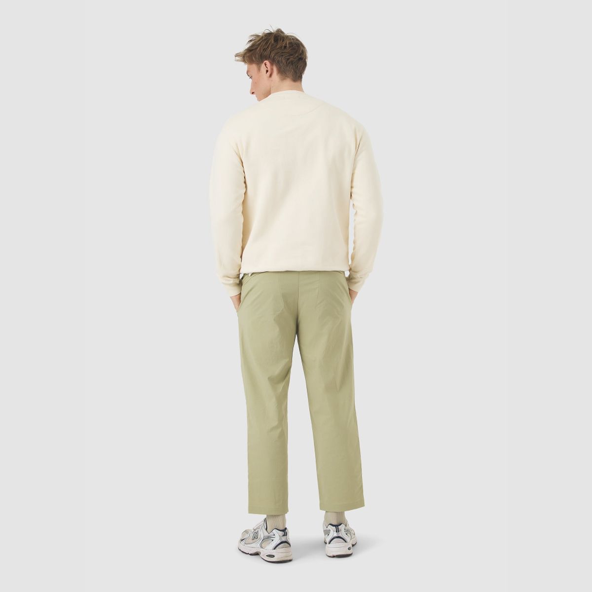 카페 드 사이클리스트(CAFE DU CYCLISTE) 셀레스트 클래식 스웨트셔츠 오프 화이트 남성