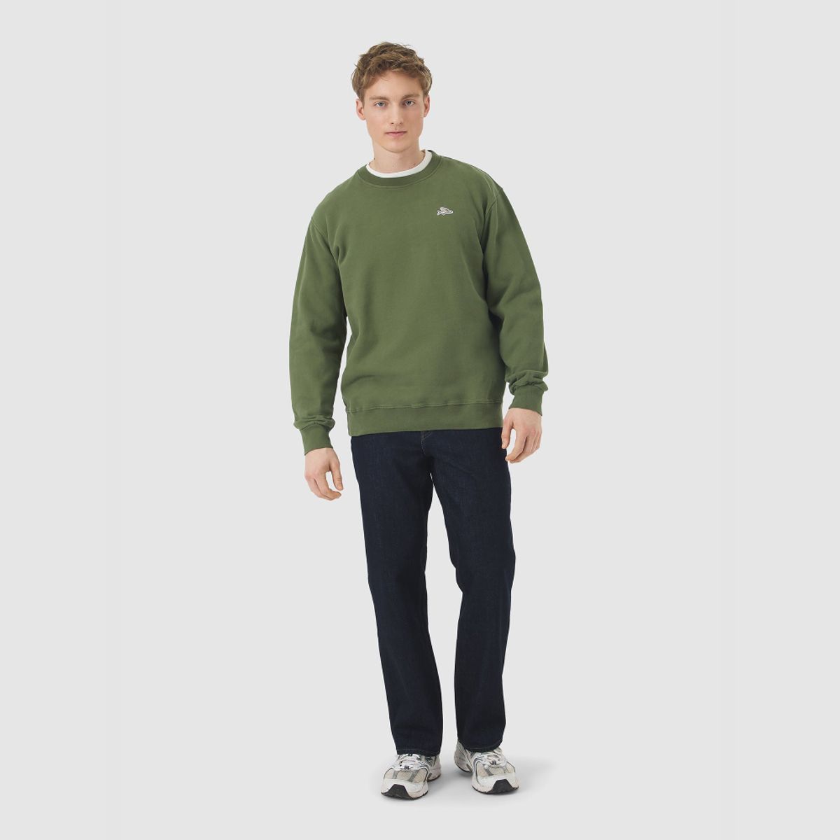 카페 드 사이클리스트(CAFE DU CYCLISTE) 셀레스트 클래식 스웨트셔츠 카키 남성