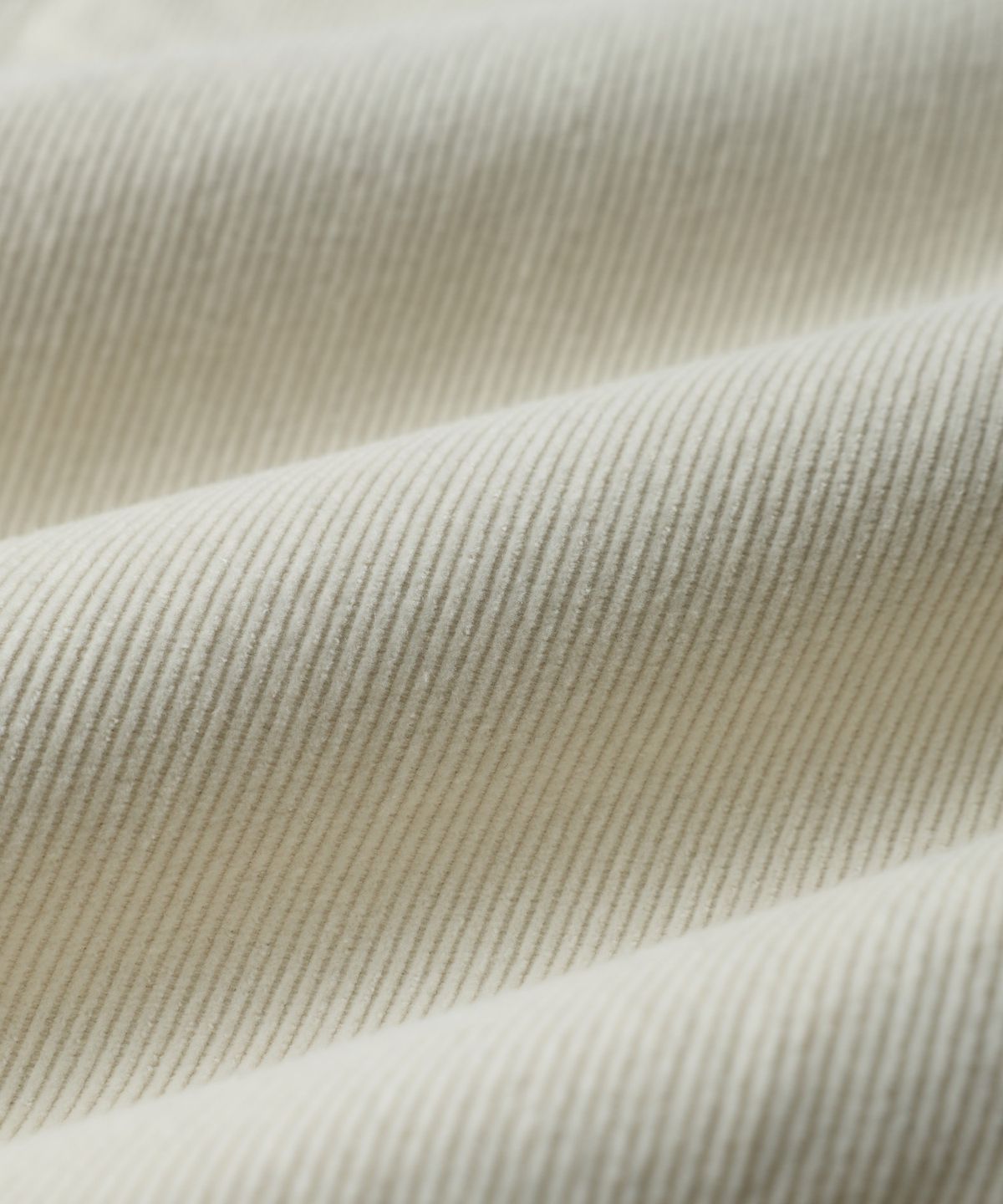 건지 울른스(Guernsey Woollens) 코듀로이 원턱 와이드 팬츠 - 에크루