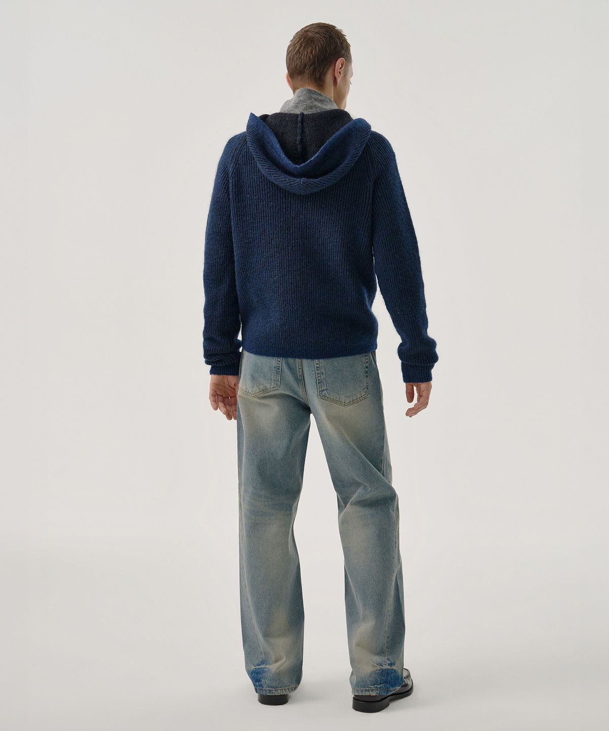 엠엠아이씨(MMIC) CLOUD KNIT HOODIE (NAVY)