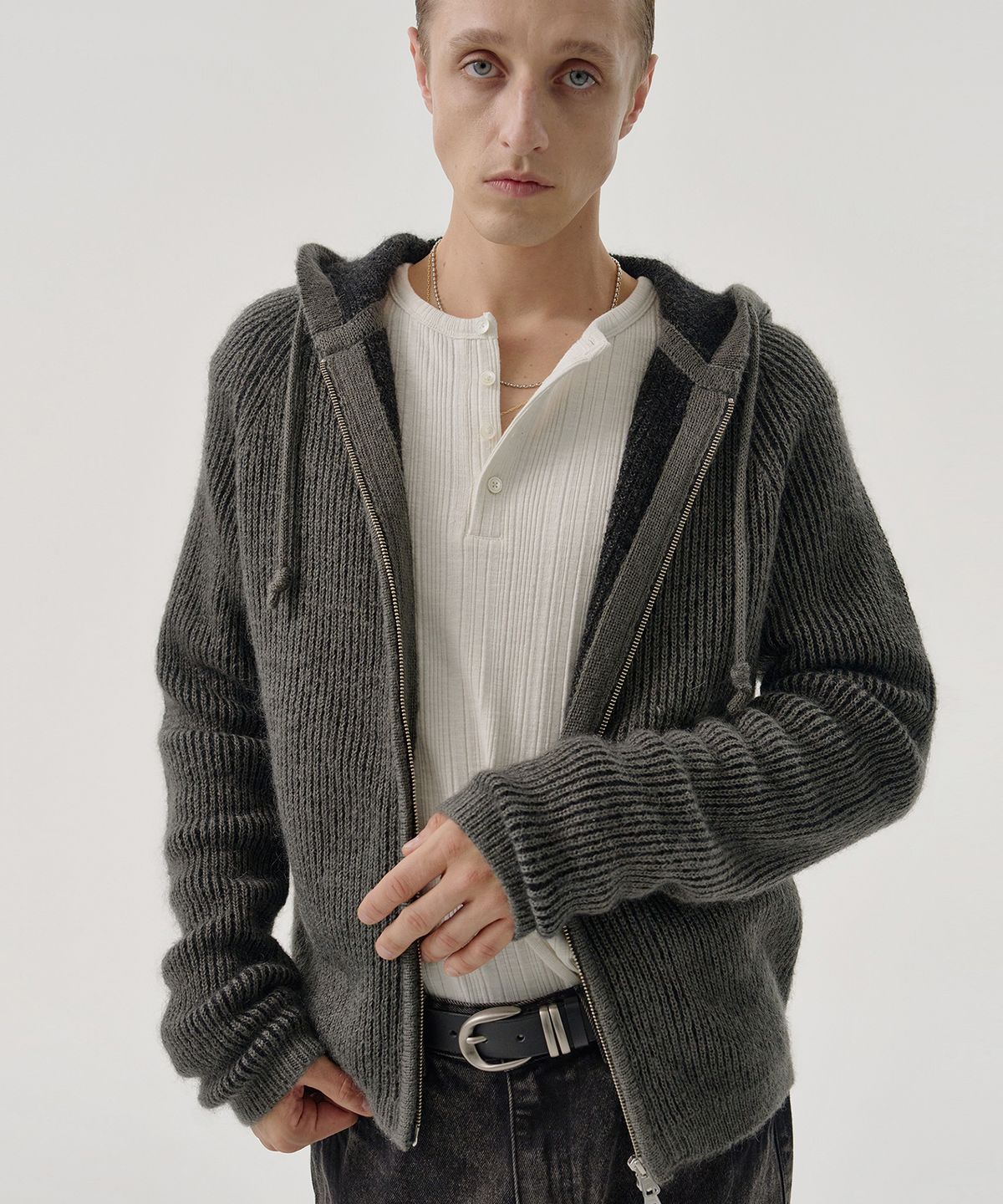 엠엠아이씨(MMIC) CLOUD KNIT HOODIE (KHAKI)