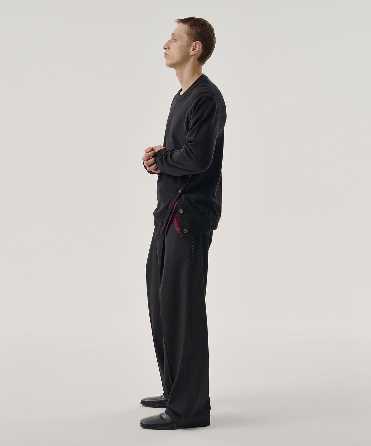 엠엠아이씨(MMIC) OBLIQUE SIDE KNIT (BLACK)