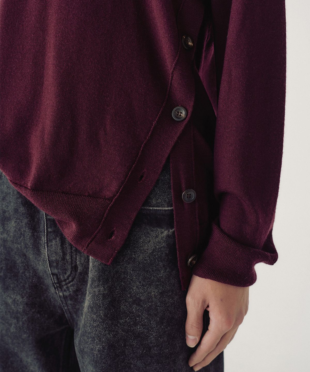 엠엠아이씨(MMIC) OBLIQUE SIDE KNIT (WINE)