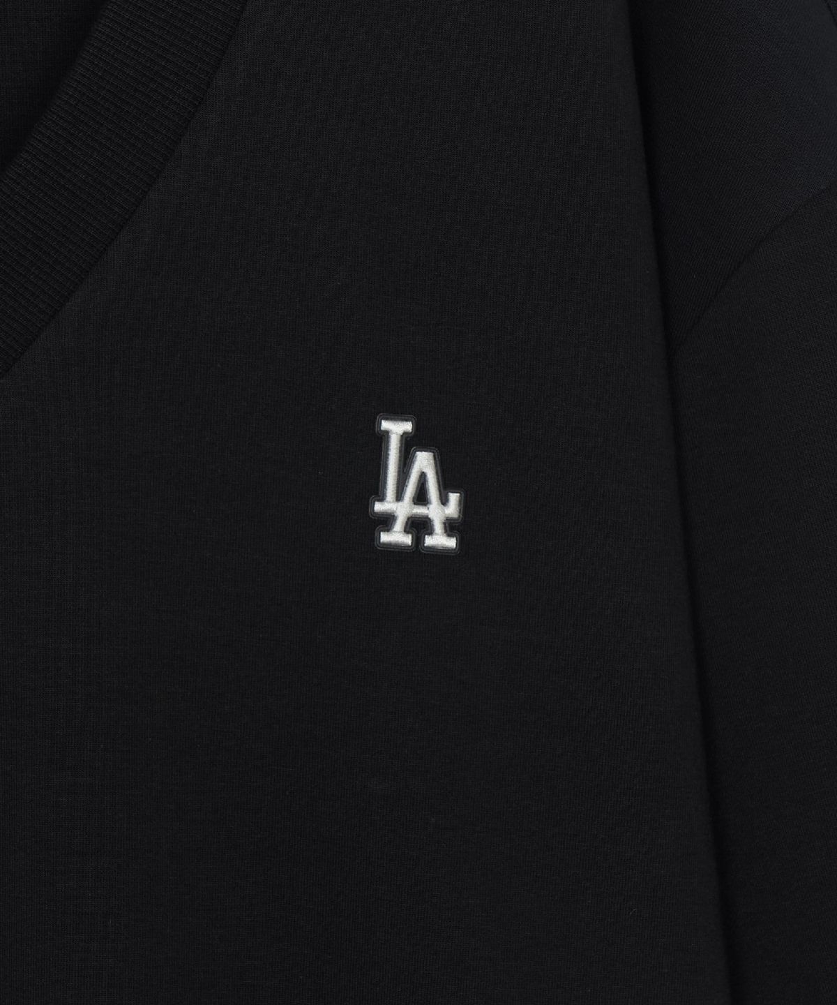엠엘비(MLB) 여성 베이직 스몰로고 브이넥 맨투맨 LA (Black)