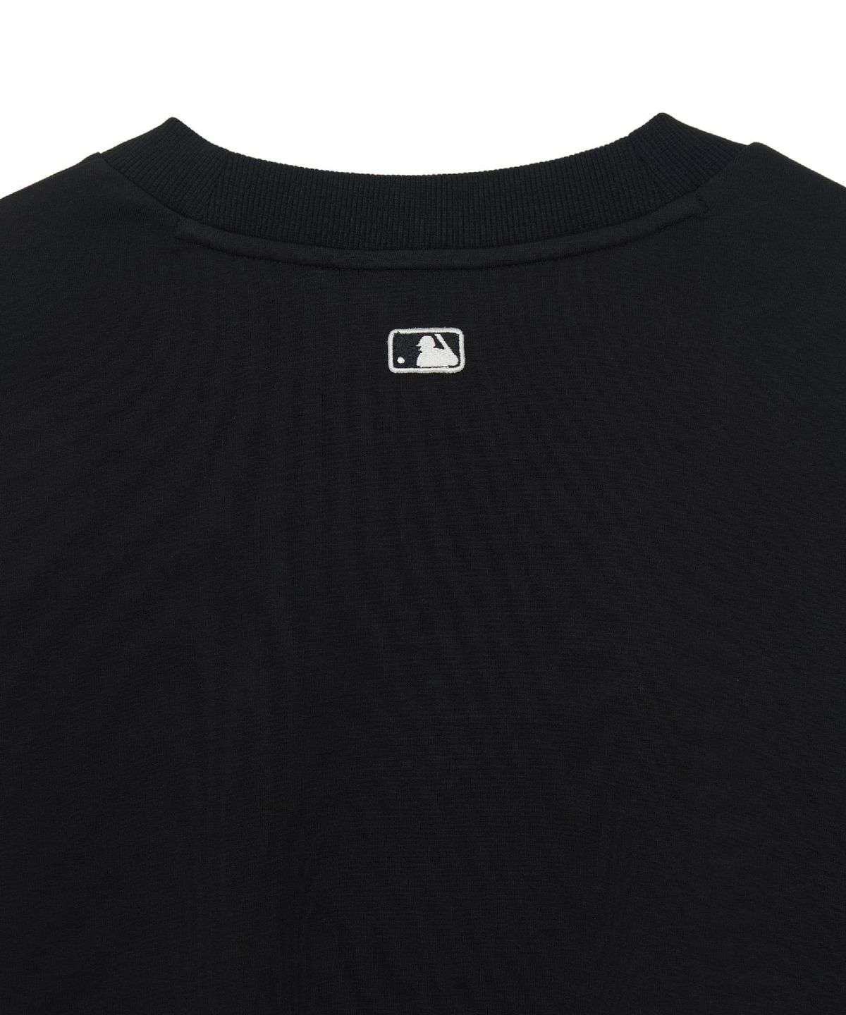 엠엘비(MLB) 여성 베이직 스몰로고 브이넥 맨투맨 LA (Black)