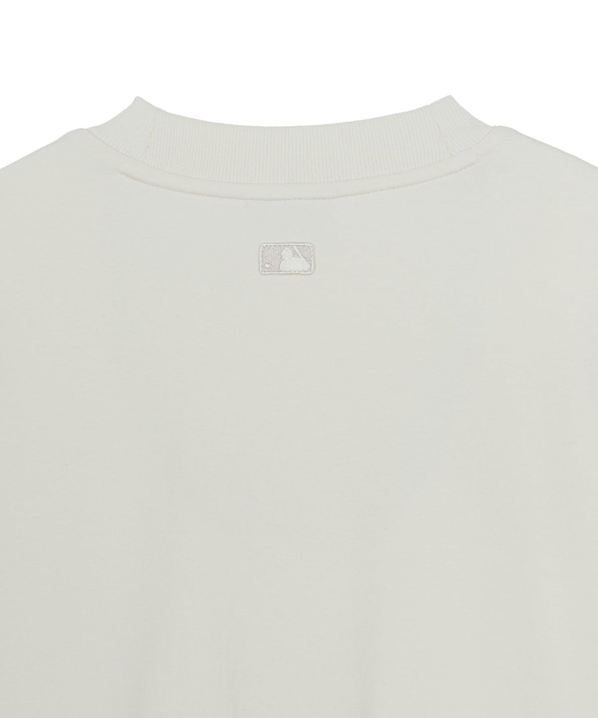 엠엘비(MLB) 여성 베이직 스몰로고 브이넥 맨투맨 NY (Cream)