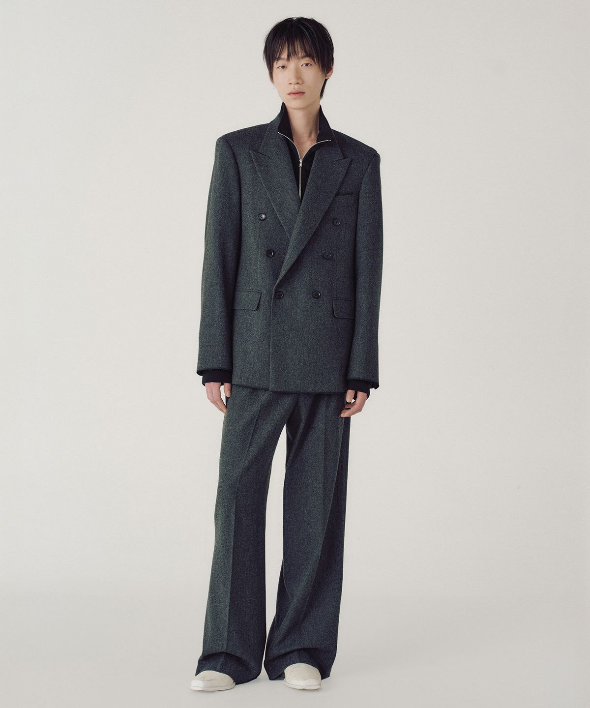 엠엠아이씨(MMIC) VANTAGE BLAZER (GRAY)