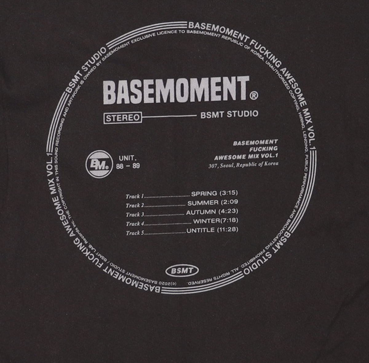 베이스모먼트(BASEMOMENT) 긴소매 티셔츠 FREE