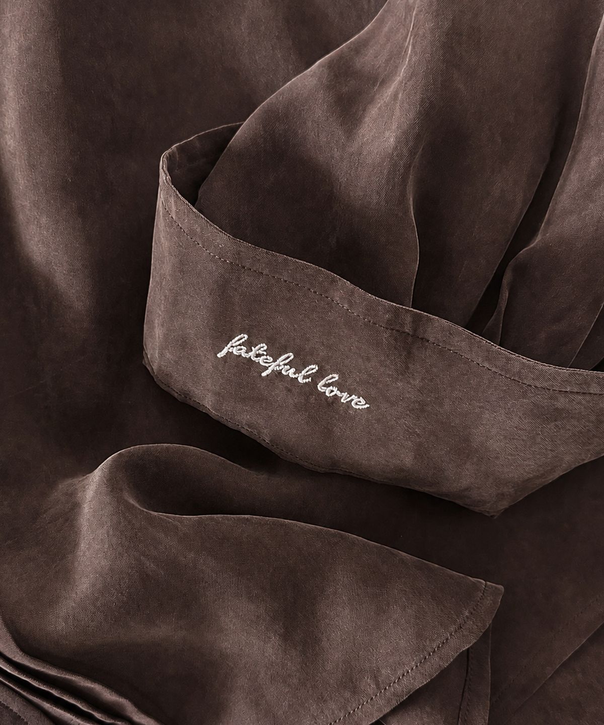 다이아몬드 레이라(DIAMOND LAYLA) Silky Suede Cupro Pintuck Shirt S192